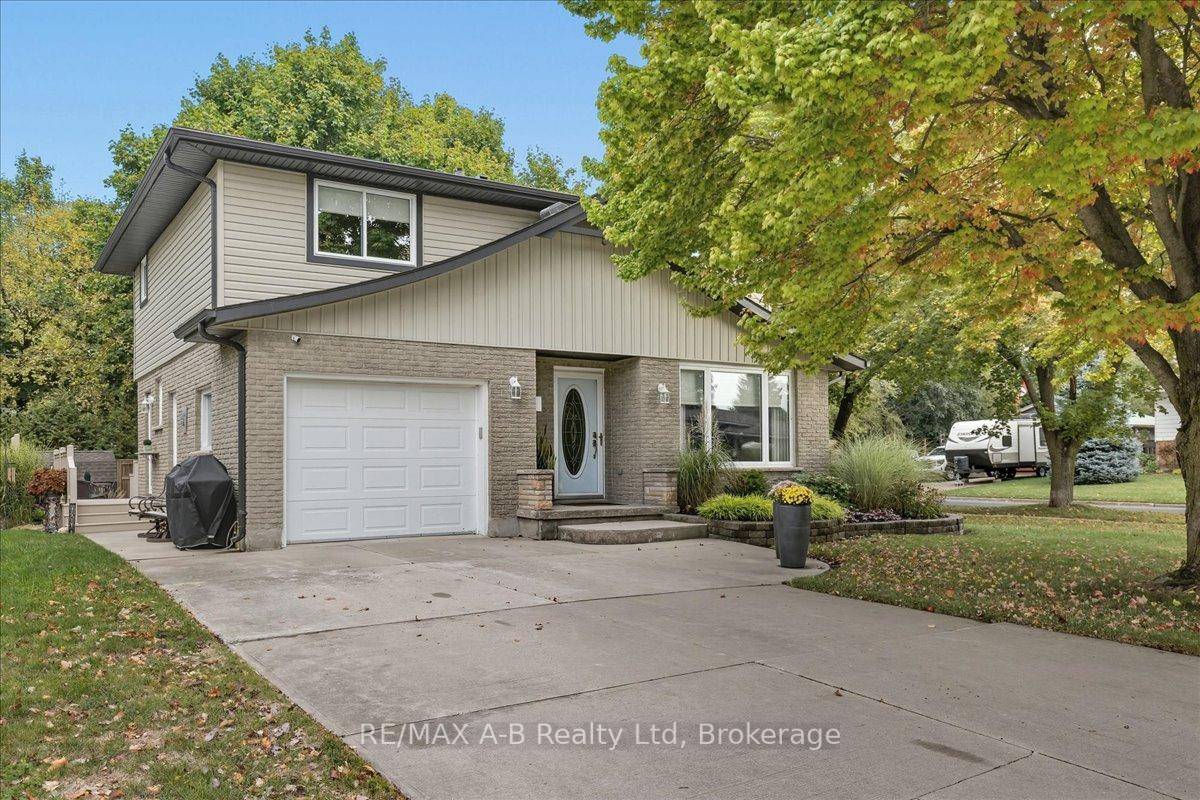 Lovingly Maintained 4 Bedroom Home in Desirable St.