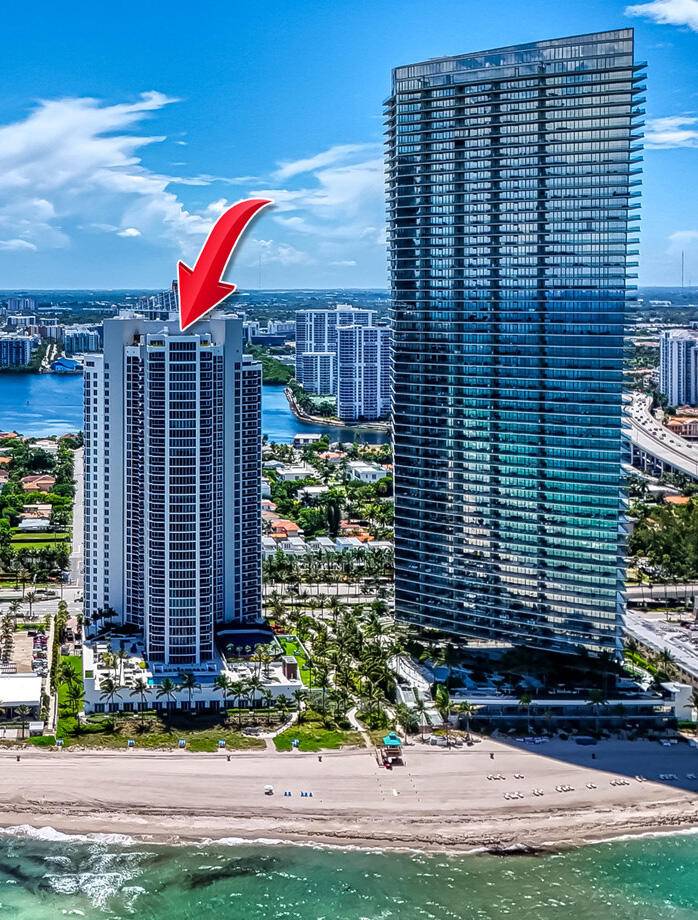 Welcome to the prestigious, Ocean 3 Condo, in the heart of Sunny Isles.