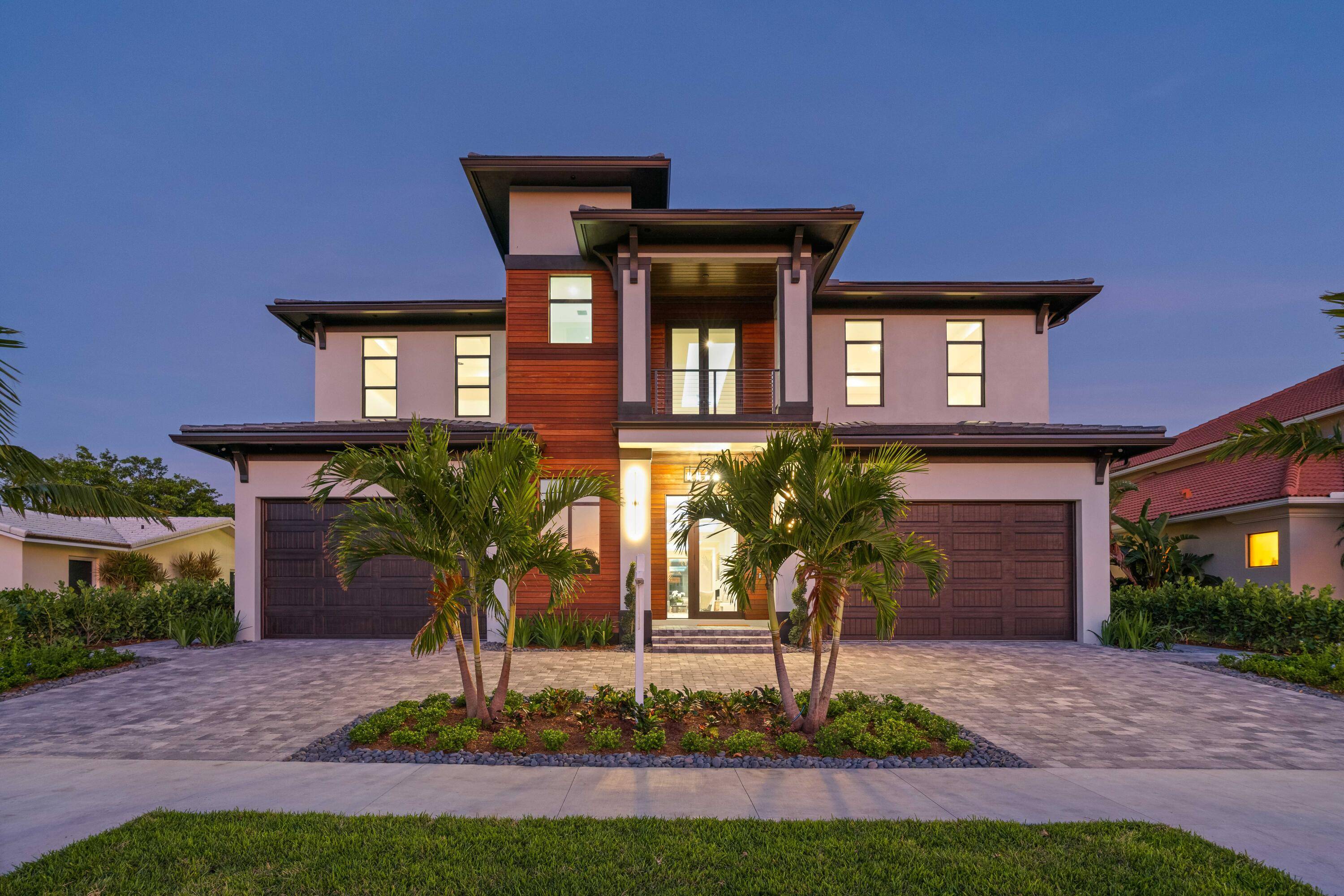 Custom waterfront home ! Developed by High Tide Waterfront Properties, this residence offers multiple docks for your largest vessels in an expansive protected basin.