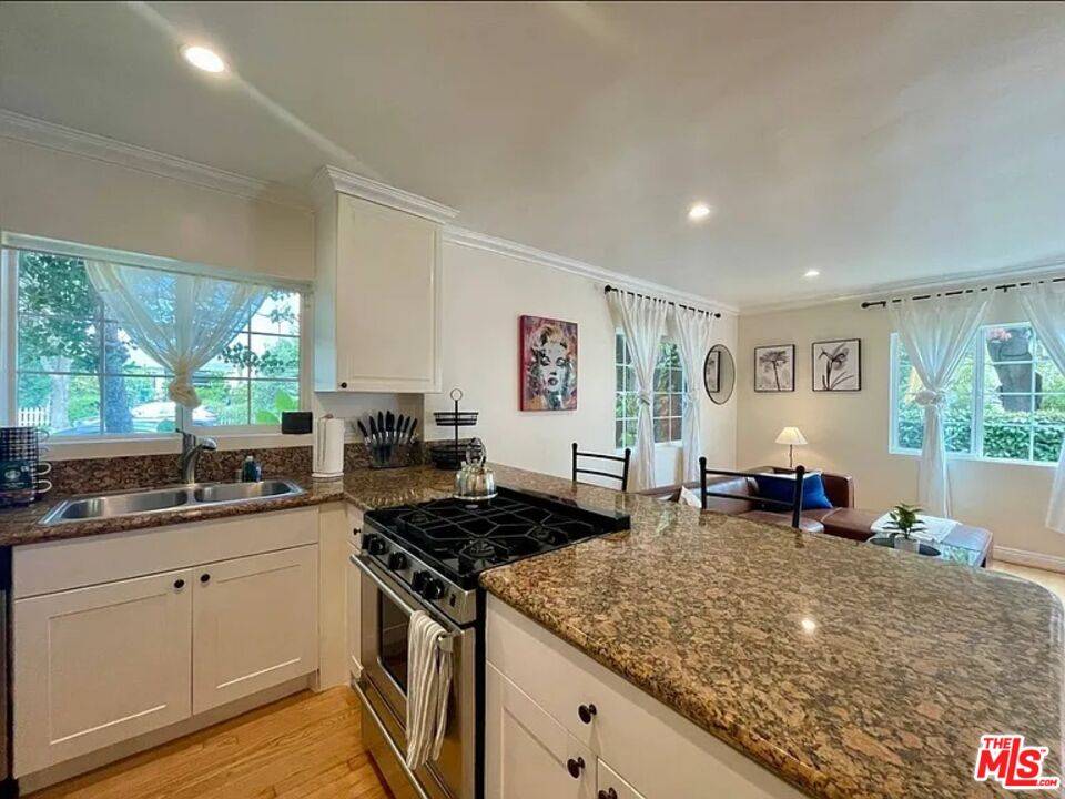 1028   12th St 2.0 Santa Monica LA