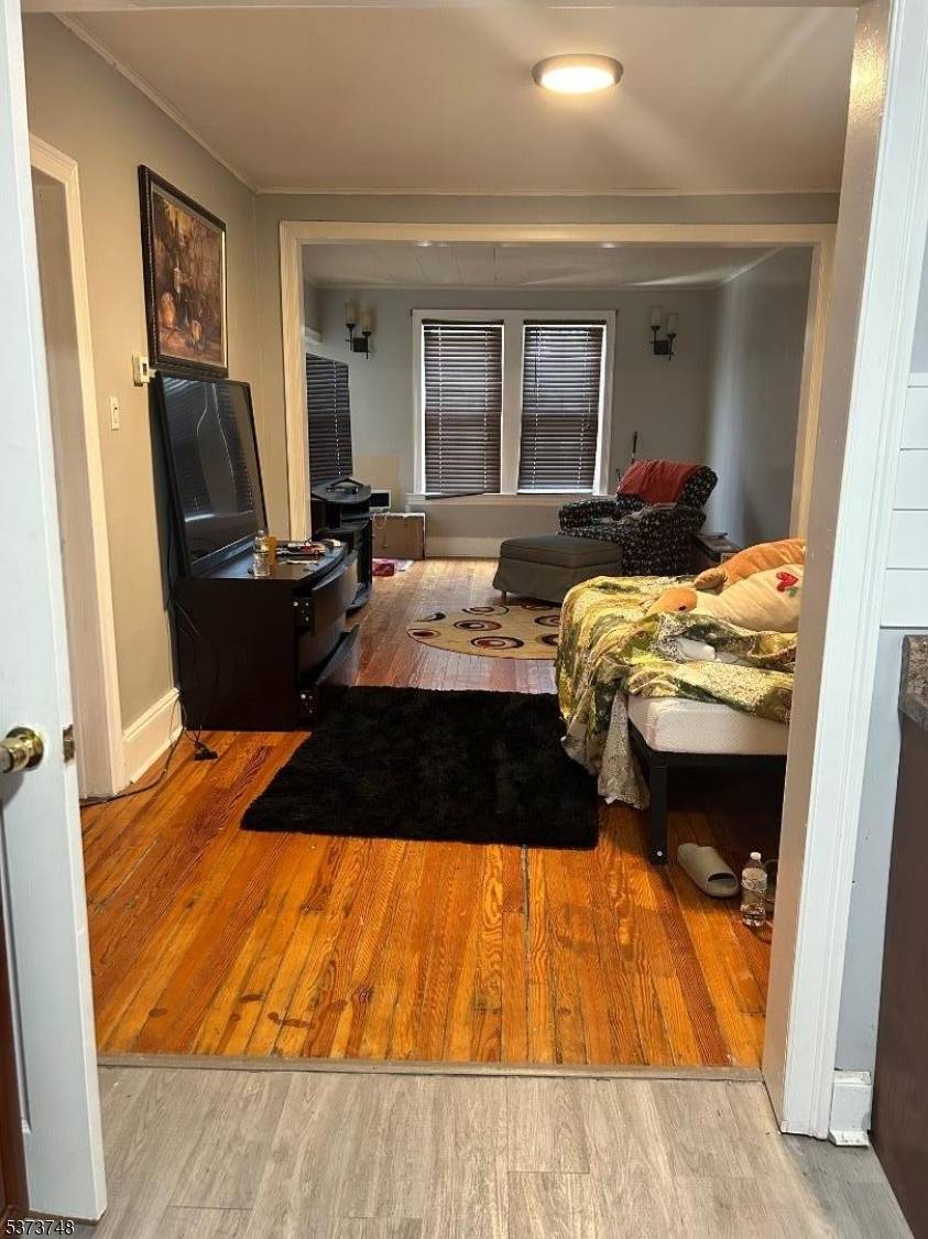 Attention savy investors and first time home buyers.