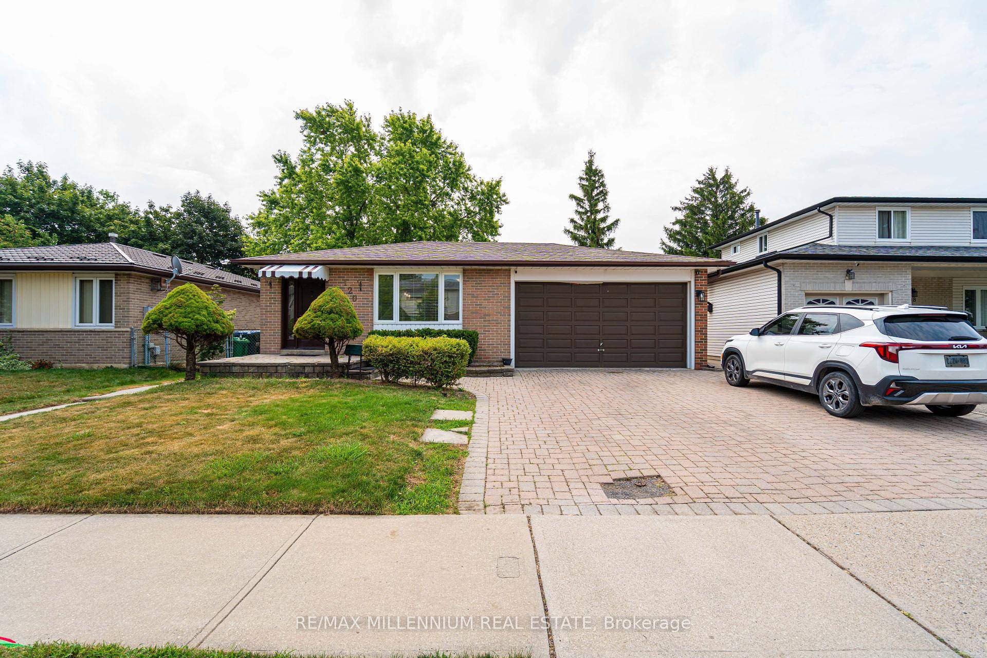 Beautiful all brick bungalow available for lease in the most convenient central brampton location.
