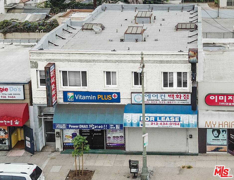 4015  W Olympic Blvd 4BR La