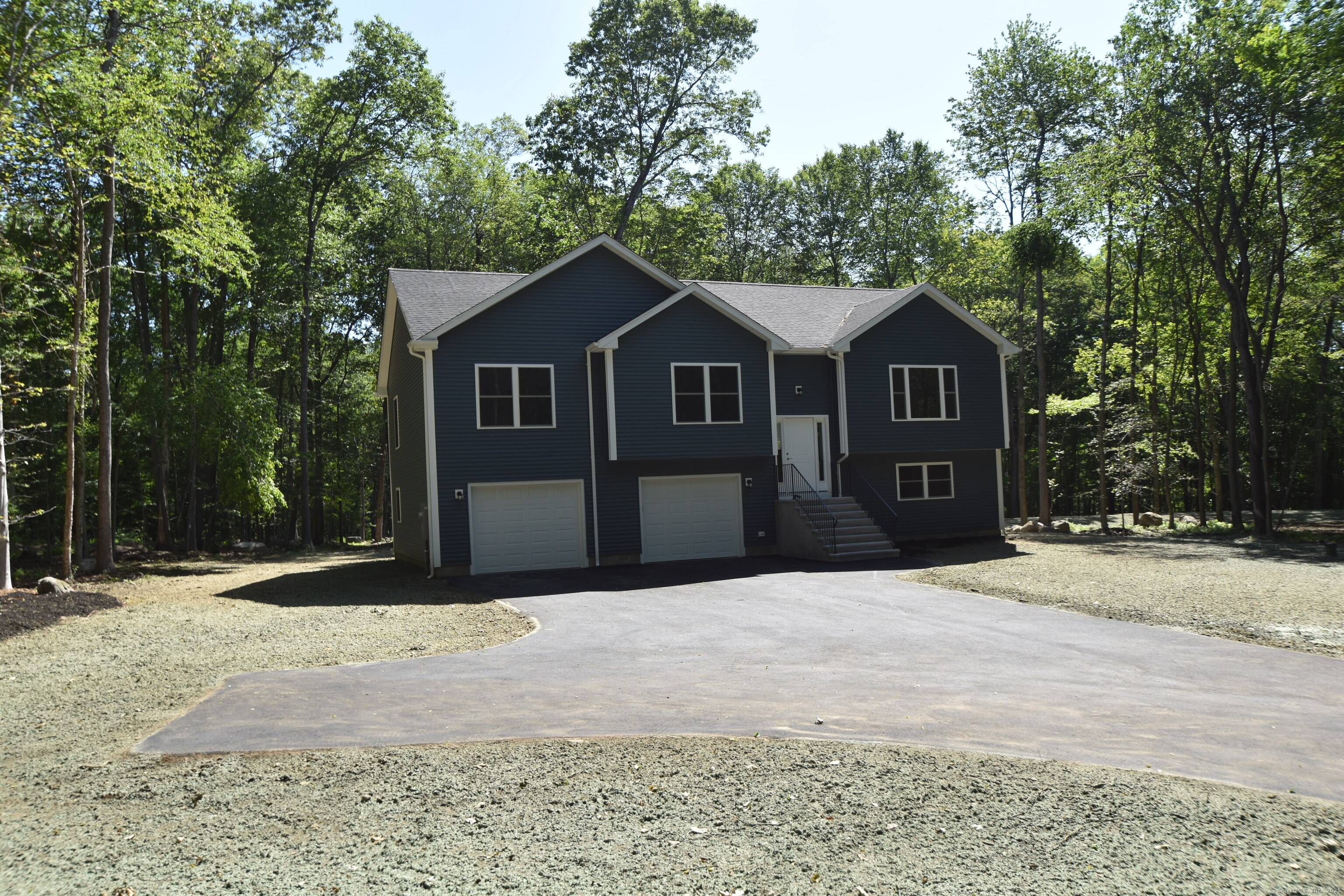 Beautiful new construction, completed and ready for occupancy !