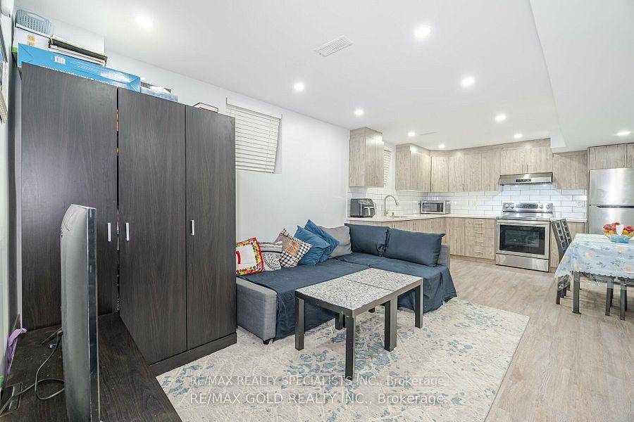 Gorgeous LEGAL Basement offers 1 Spacious Bedroom, Living, Dinning, Kitchen, Full Washroom and a Laundry.