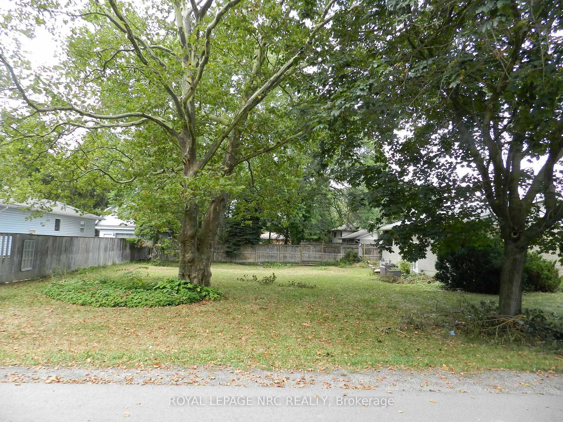 2 Marsten Drive has been Severed from 543 Geneva St.