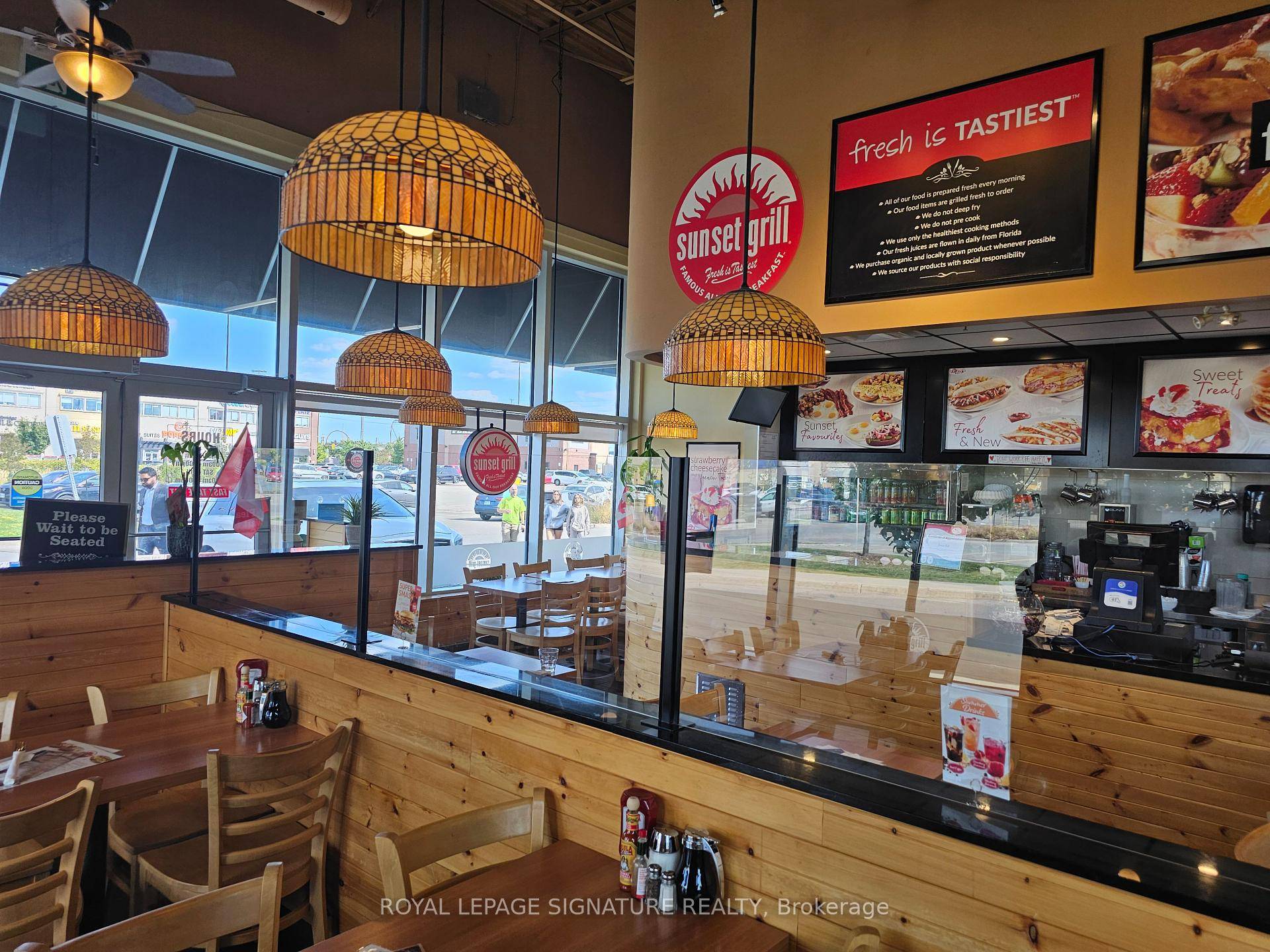 Profitable and modern Sunset Grill franchise located in a AAA plaza in Vaughan, just off Highway 400 at Major MacKenzie.