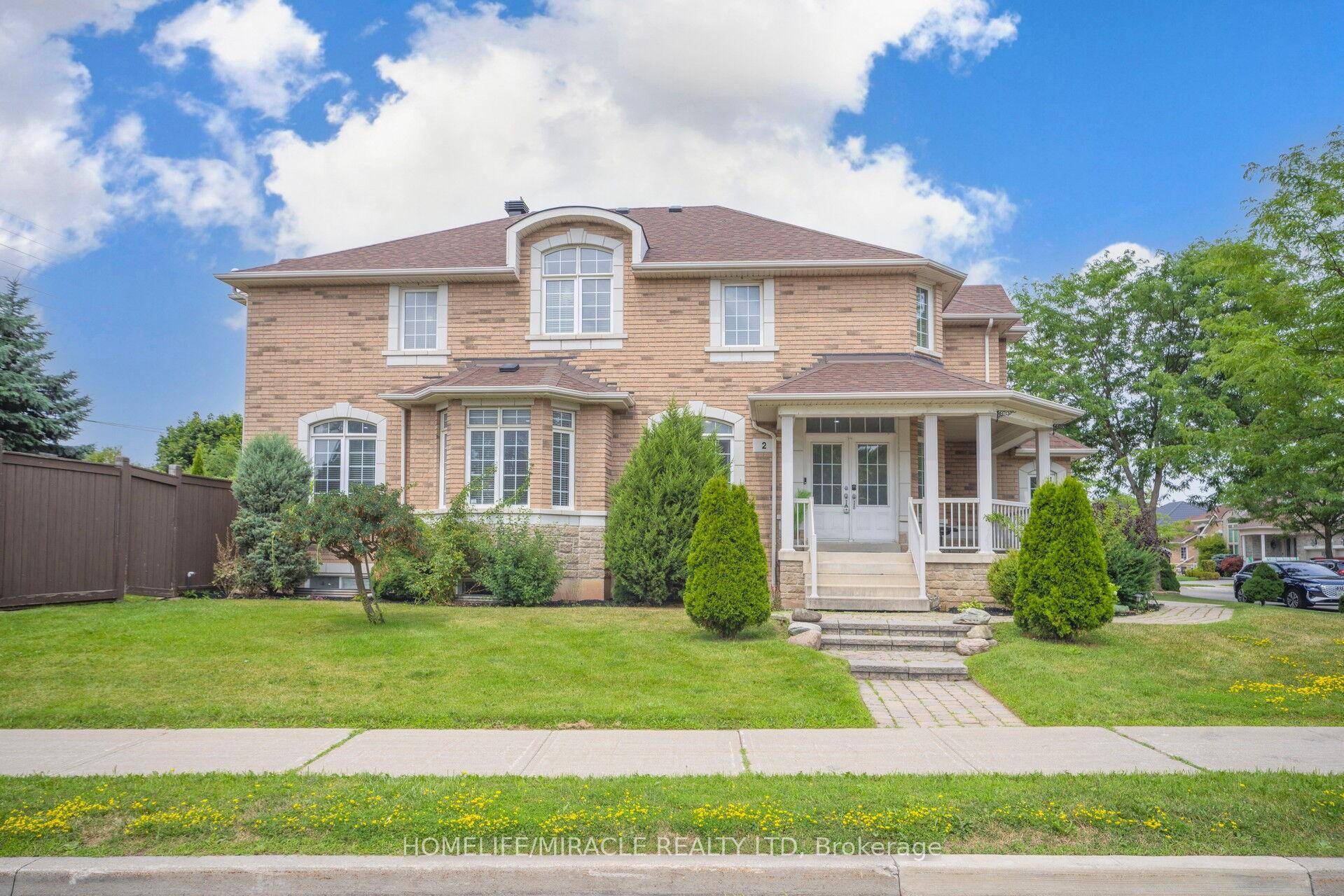 A Rare Gem in Prestigious SneLgrove Community !