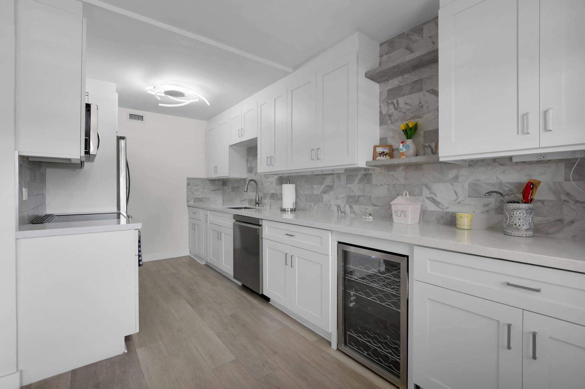 Fully renovated and ultra convenient first floor, 2 bed 1.