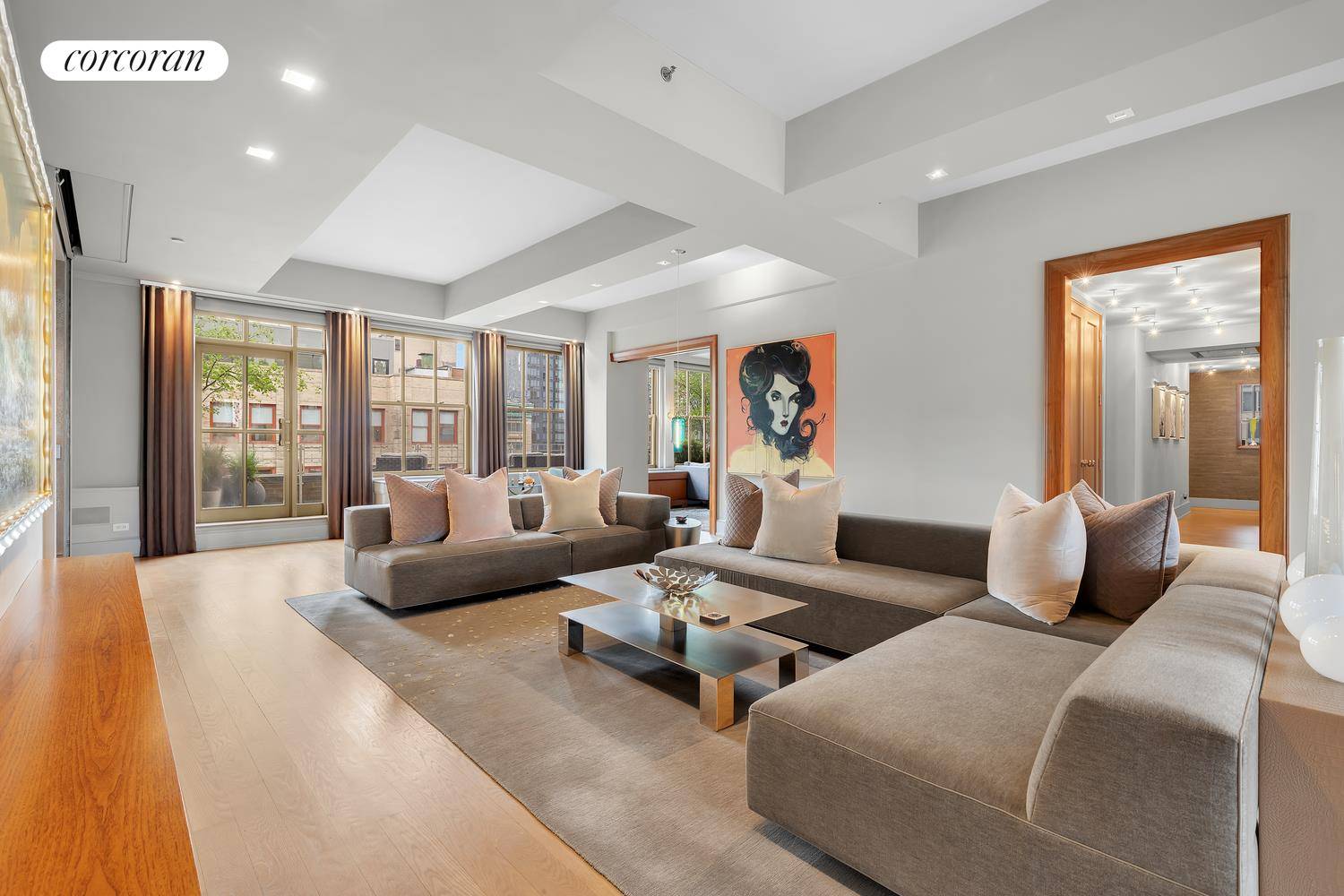 130 West 30th Street, 18th Floor A FULL FLOOR 4, 000 Sq Ft Masterpiece in the Iconic Cass Gilbert Building Experience the pinnacle of luxury living in this 4 Bedroom, ...