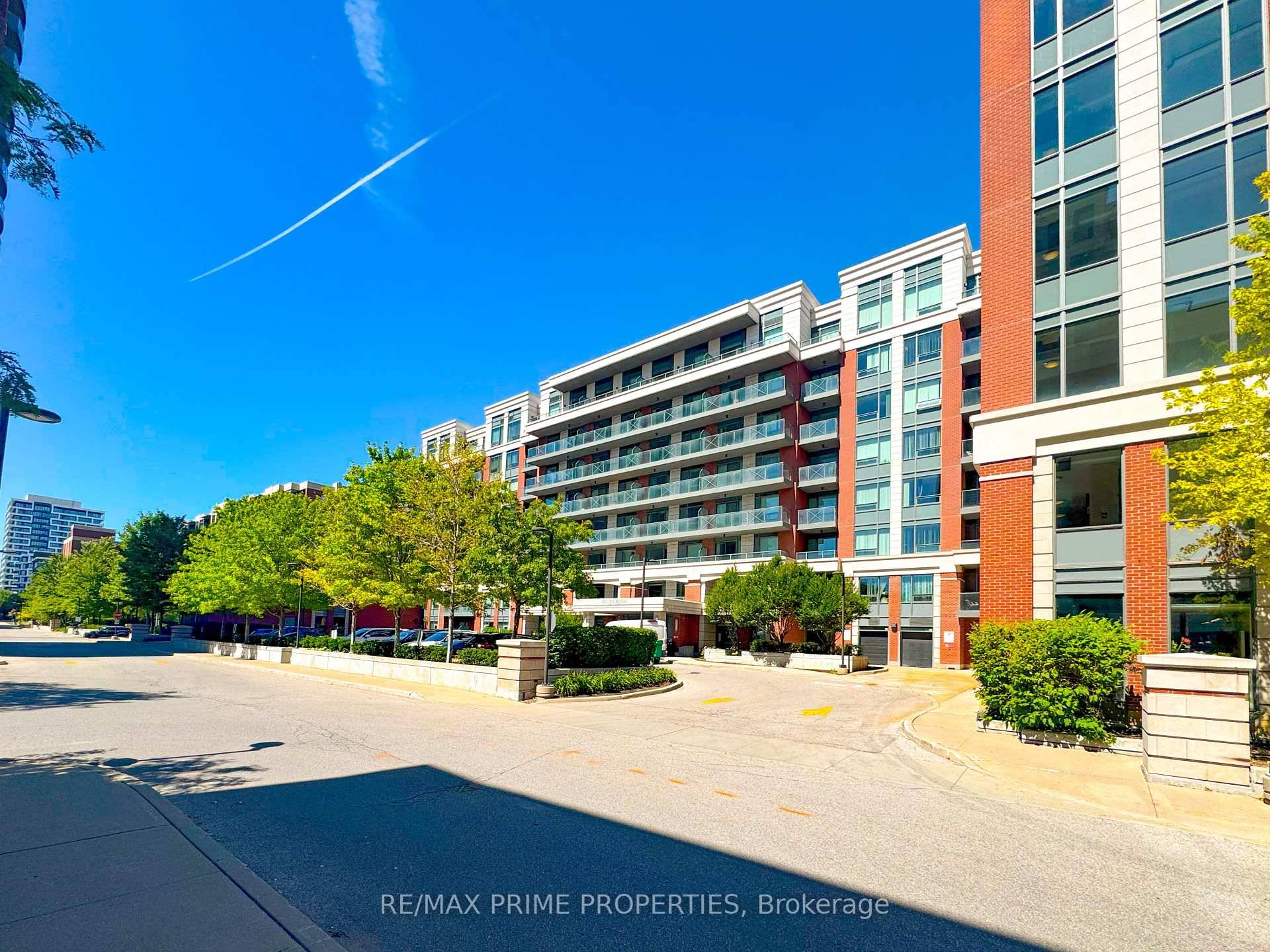 Don't miss out on this bright, spacious corner suite offering nearly 1, 250sf of total living space approx.