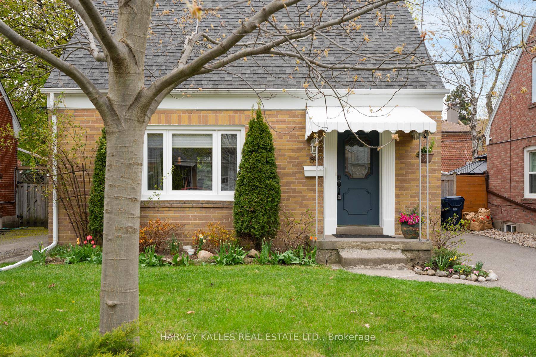 Priced to Sell ! Detached Home with Income Potential in Clanton Park89 Charleswood Drive offers a fresh opportunity to secure a turn key home on a 40 x 125 ft ...