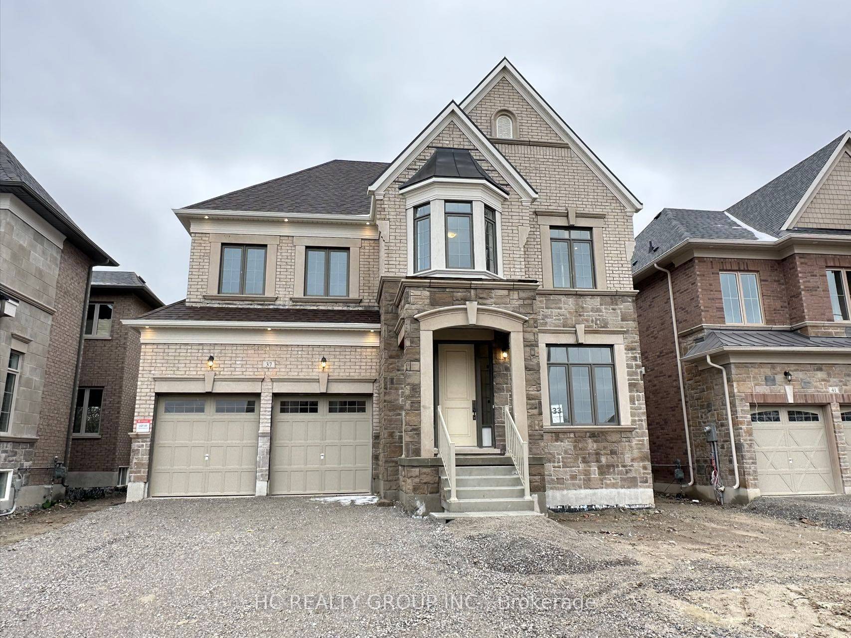 Brand New Bright 4 Brs Double Car Garage House In The Prestigious Neighbourhood Of Aurora.