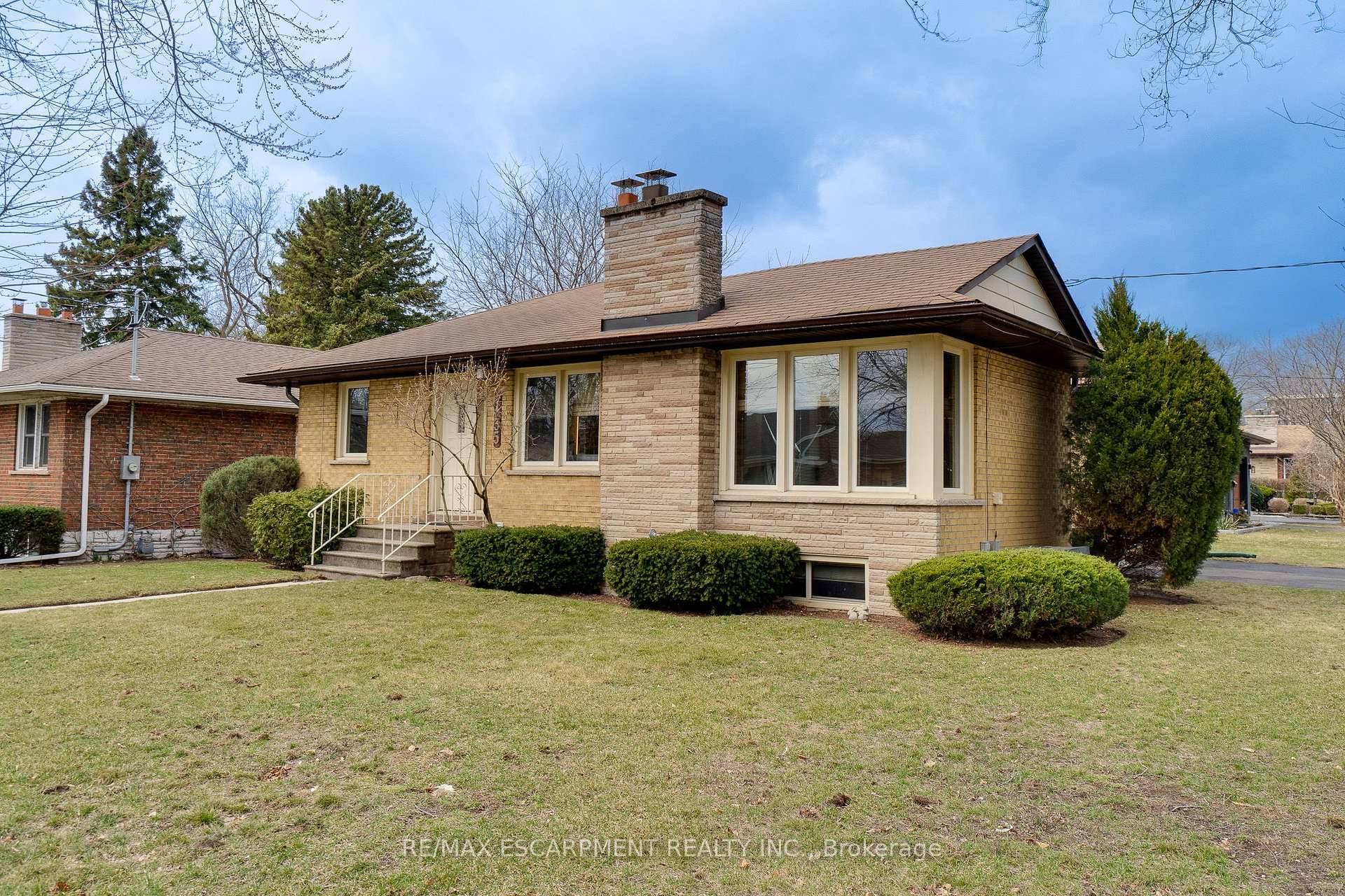 Discover timeless character and modern comfort in this meticulously maintained brick Bungalow, nestled on a tranquil crescent in core Burlington.