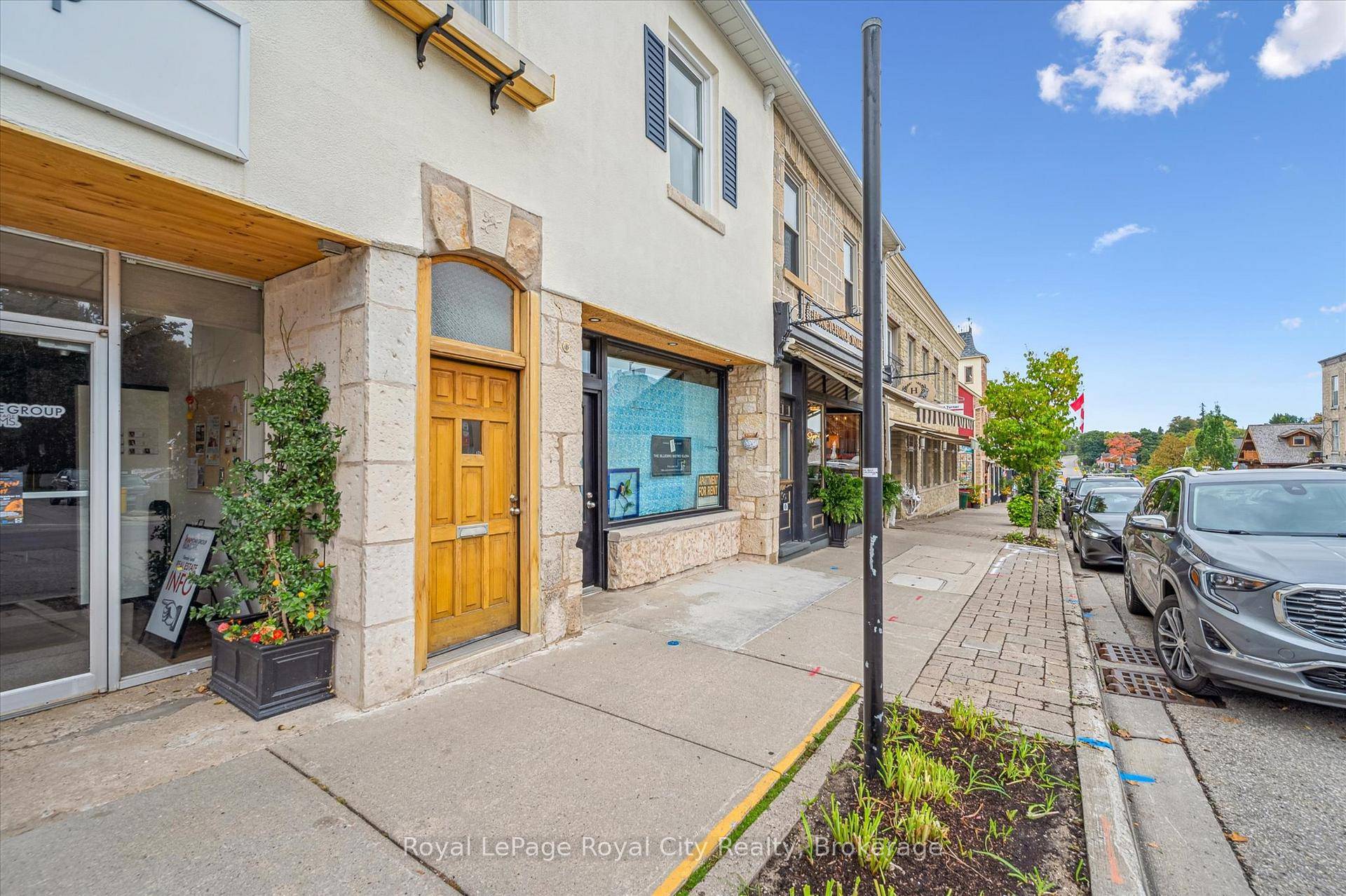 This bright and open apartment is located in the heart of downtown Elora, offering beautiful views and plenty of character.
