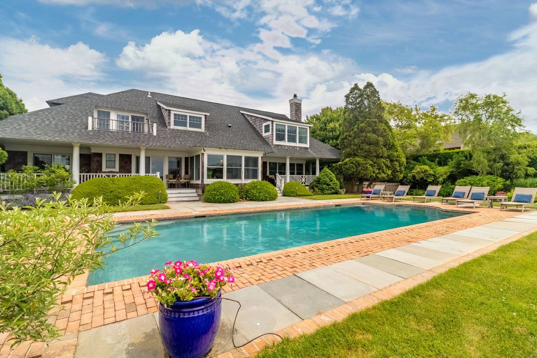 Summer Close to the Beach in Beautiful Sagaponack