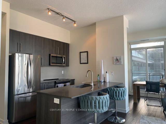 Square One executive condominium featuring 2 1 bedrooms and 2 full bathrooms.