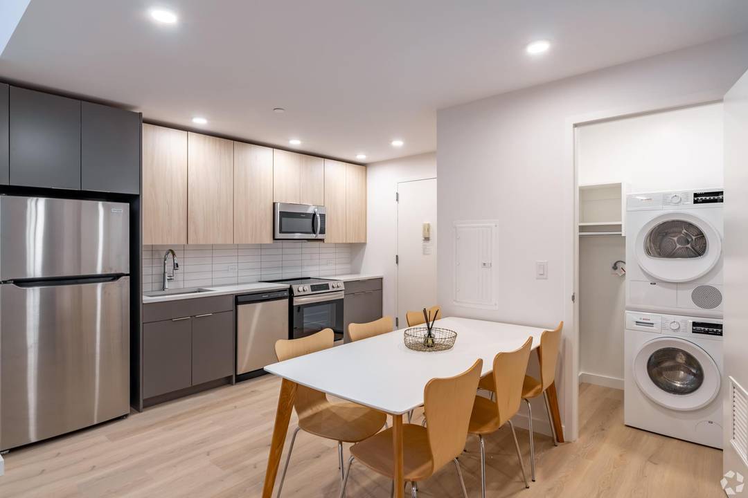 Free Tier 1 Amenities for ALL Leases Signed by 12 31Now Leasing.