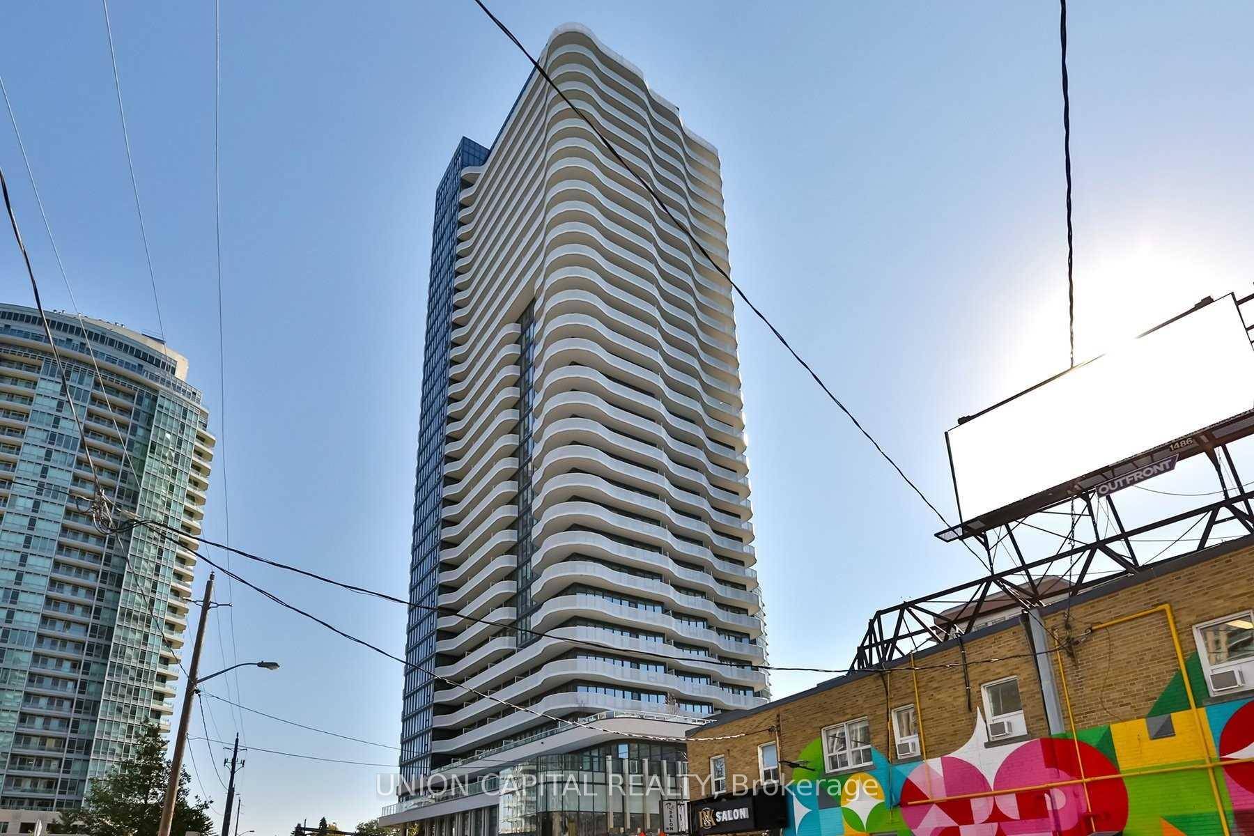 Newly Built Azura Condo, 1 Bed With Floor To Ceiling Window In Bedroom.
