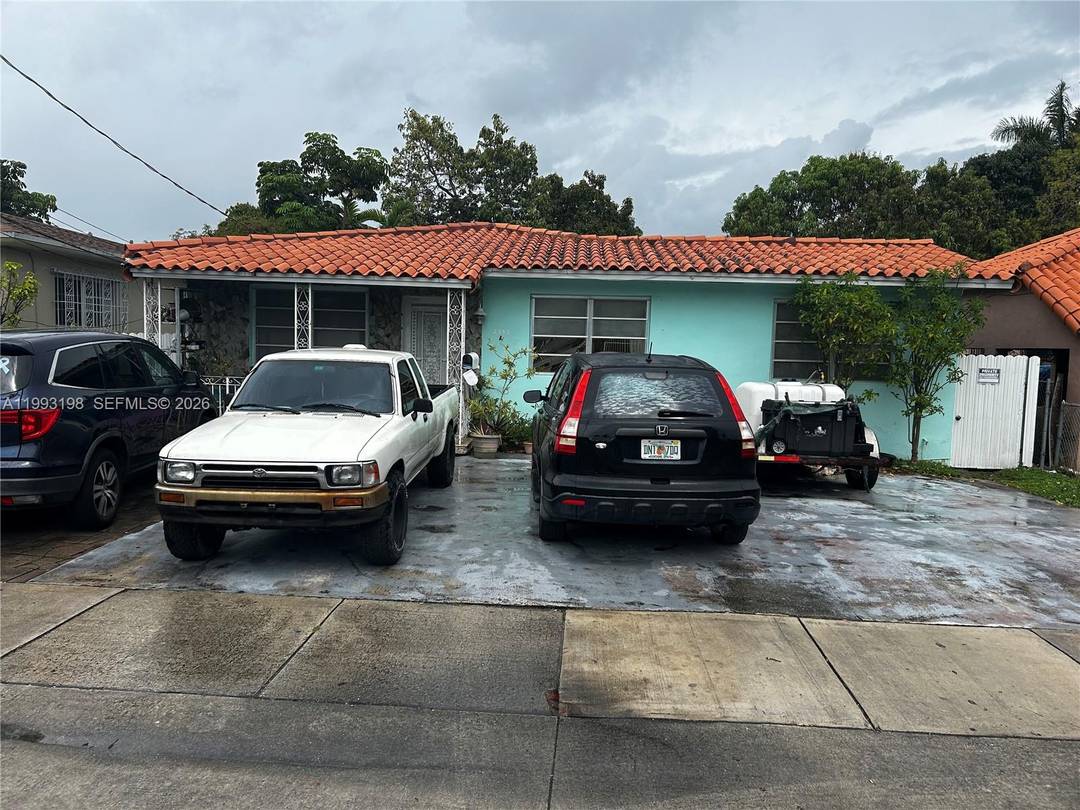 Income producing single family residence located in the highly desirable Little Havana area !