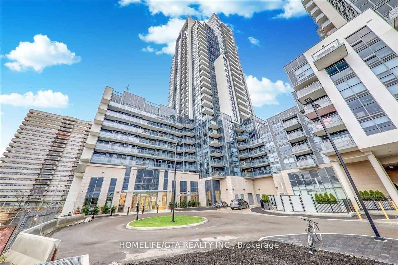 Well maintained 1 Bed Plus Den Two Full Wash Room.