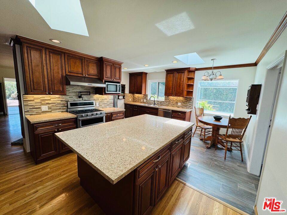 29242 Sea Lion Pl 4.0 Malibu LA