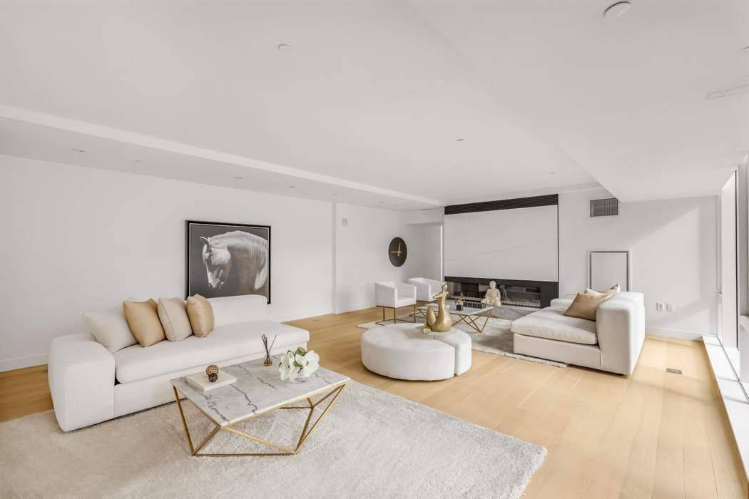 Apartment 40A located in the masterfully designed 135 West 52nd Street is a pristine example of a new, modern, full floor home.