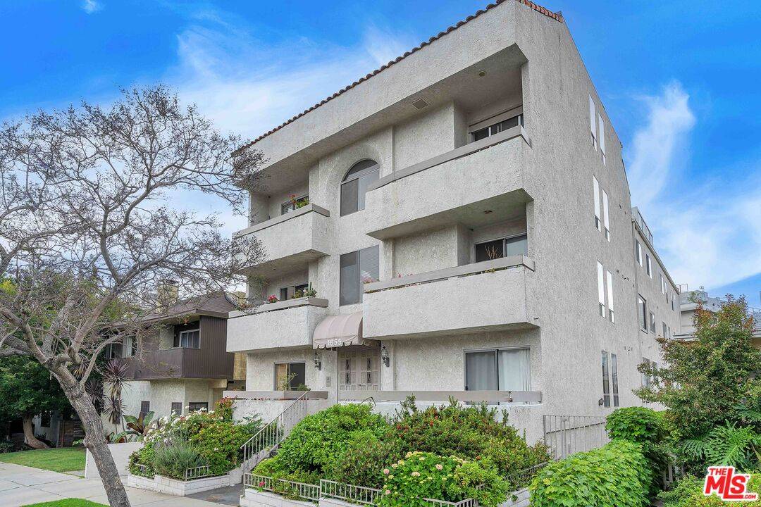 1655 Selby Ave 3BR Westwood La