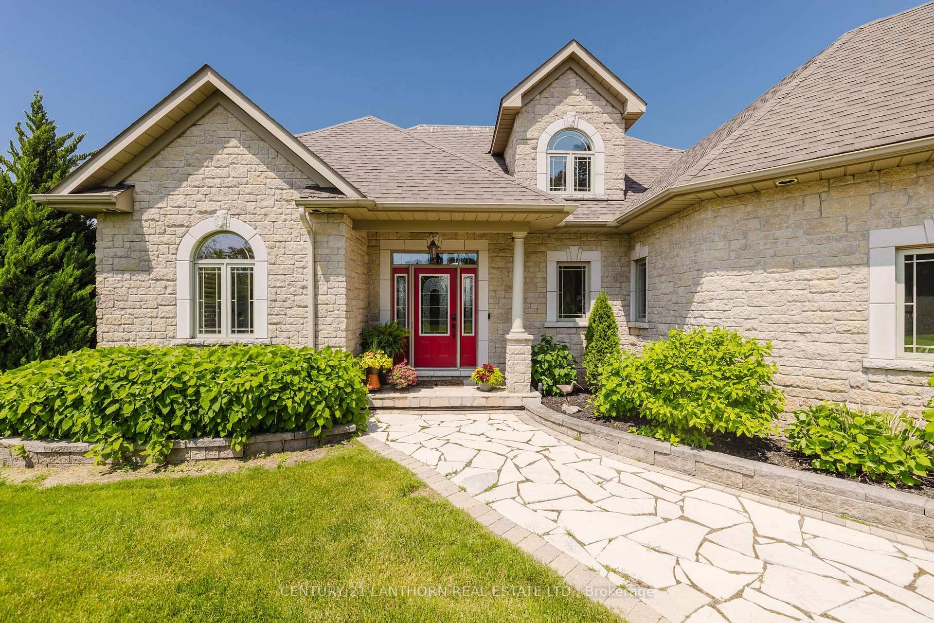 Welcome to this stunning executive home perfectly positioned on the shores of picturesque Presqu'ile Bay.