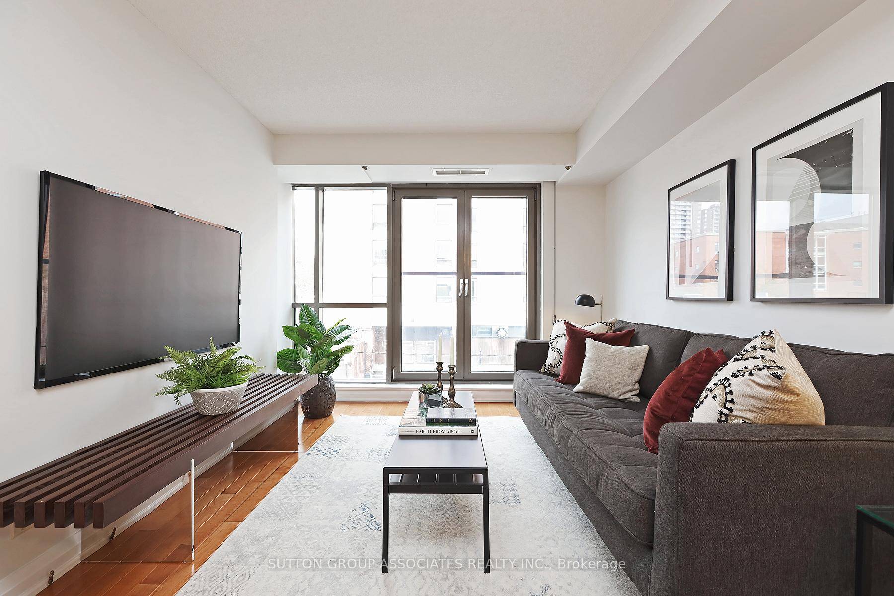 Spacious 1 1 Condo In The Centre Of It All, While On A Quiet Residential Street.