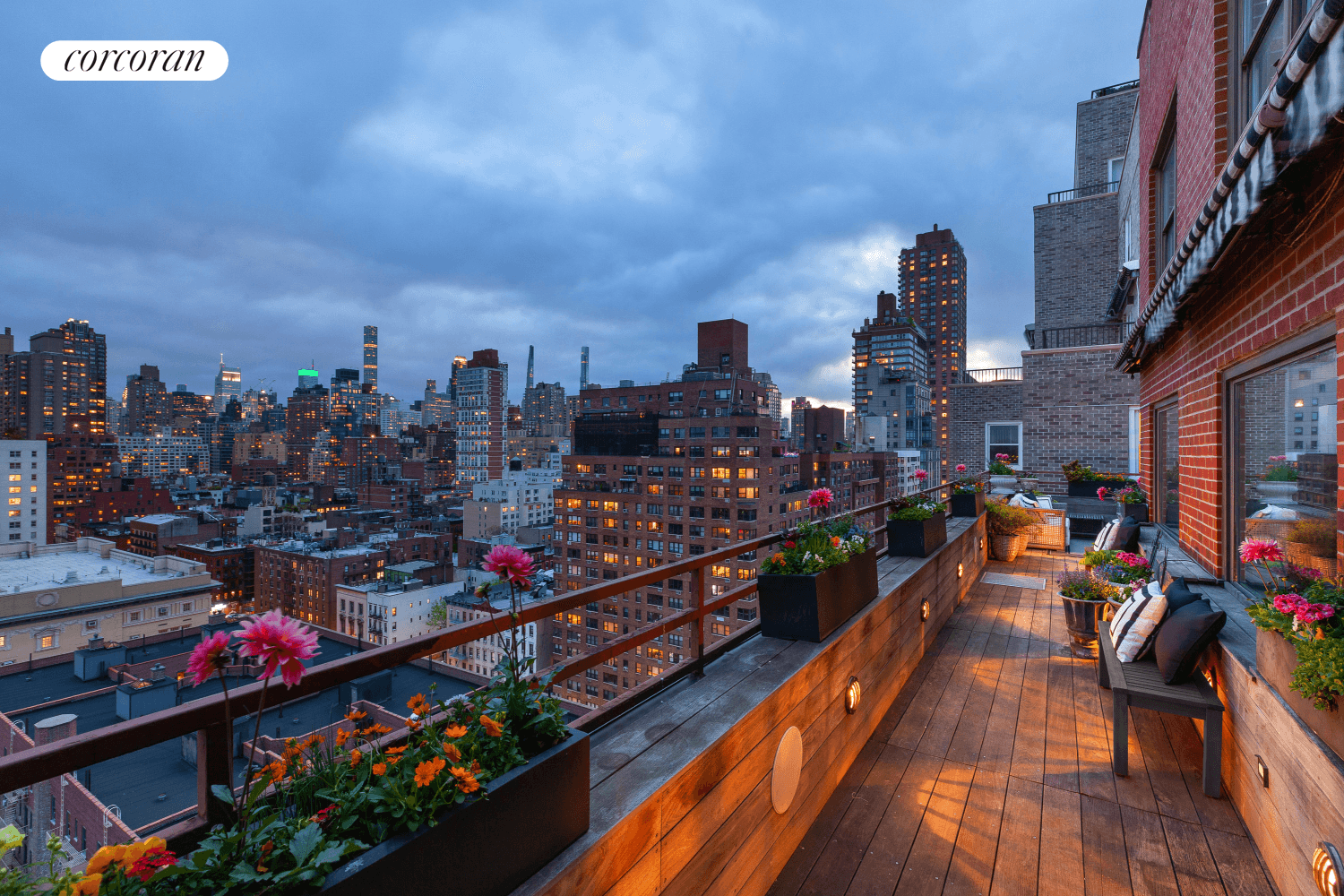 MAJOR PRICE REDUCTION ! Get ready to fall in love with this exquisite 3 bedroom easily converts to 4 corner apartment located in the heart of Manhattan's Upper East Side.
