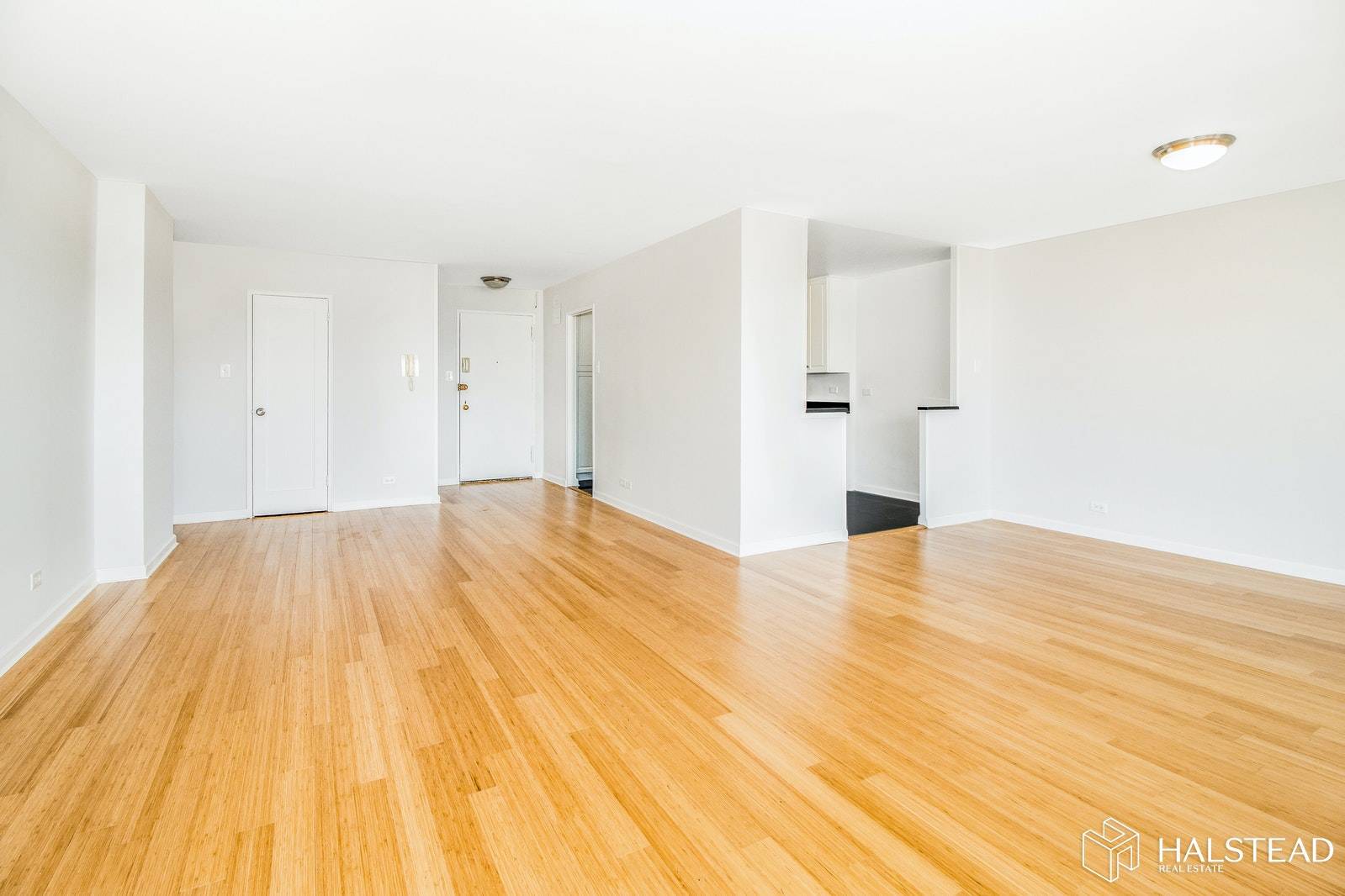 Move right in to this large one bedroom, one bath with 19' terrace at the luxurious Winston Churchill.