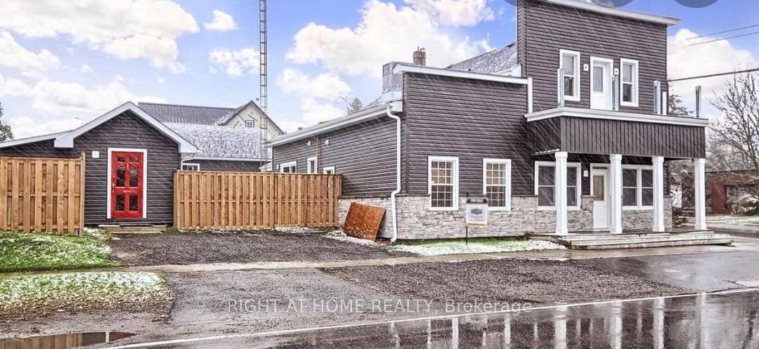 Spacious 1000 sq. ft. two bedroom duplex apartment available in the quiet community of Zephyr, just 20 minutes from Uxbridge and 20 minutes east of Newmarket, offering the perfect balance ...