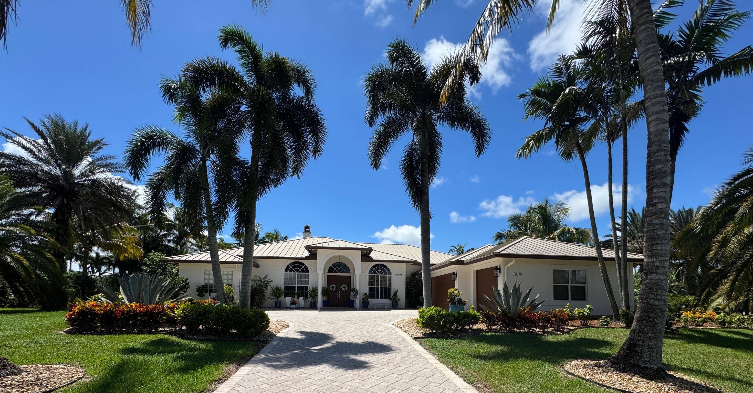An exceptional custom estate in the prestigious 24 7 guard gated community of Rio Poco, has 4, 344 square feet of interior living space plus an 885 square foot three ...