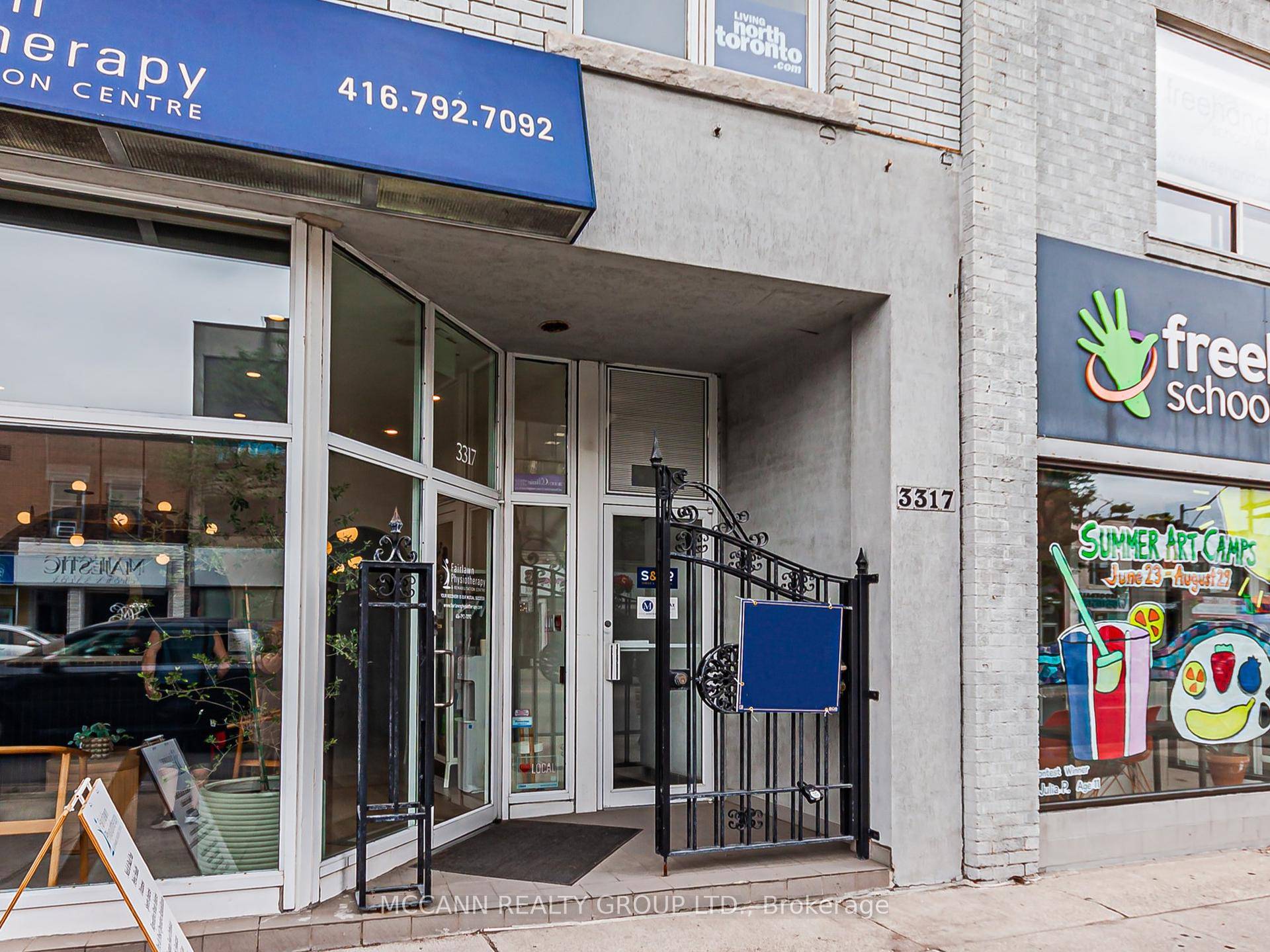 This Unit offers tremendous exposure in a high end and desirable location of Mid Town Yonge Street.