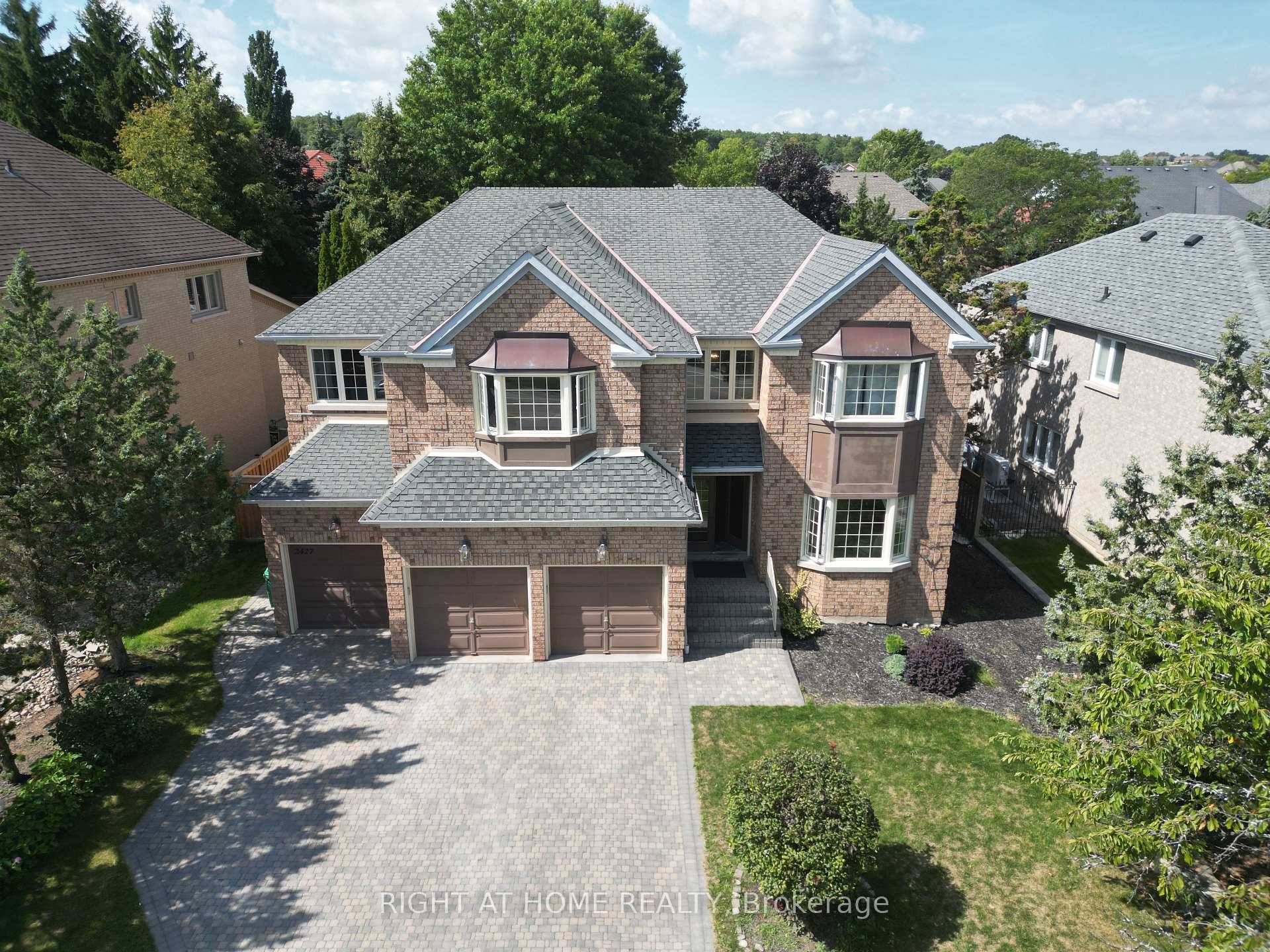 Welcome to 2427 Erin Centre Blvd, nestled in the highly sought after Credit Mills community of Mississauga.