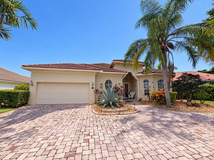 Your winter retreat awaits in Delray Beach !