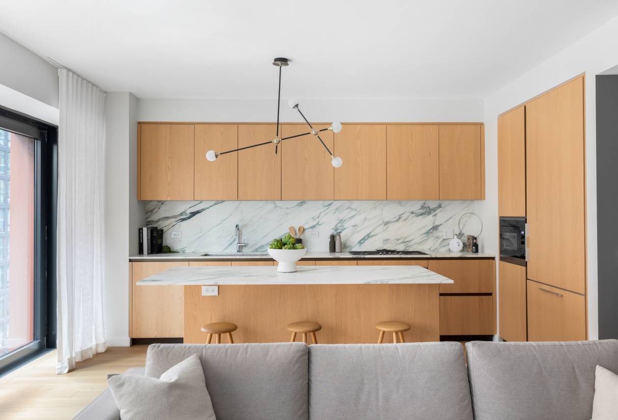 Sponsor to pay all common charges and real estate taxes through 12 31 2021 IMMEDIATE OCCUPANCY In person or virtual tours available by appointment.