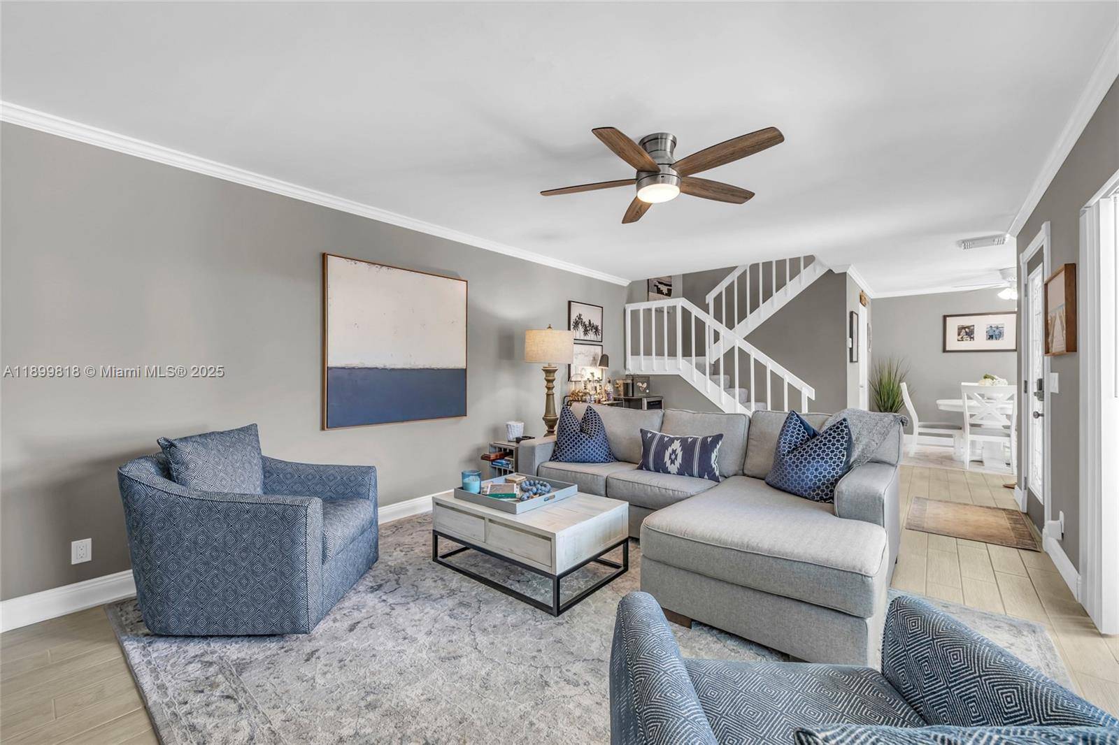 Welcome Home to this beautifully renovated Jupiter townhome walking distance to the beach.