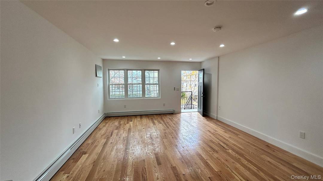 Welcome to 6931 Burchell This 3 bedroom 2 bath unit is ready for its new owner.