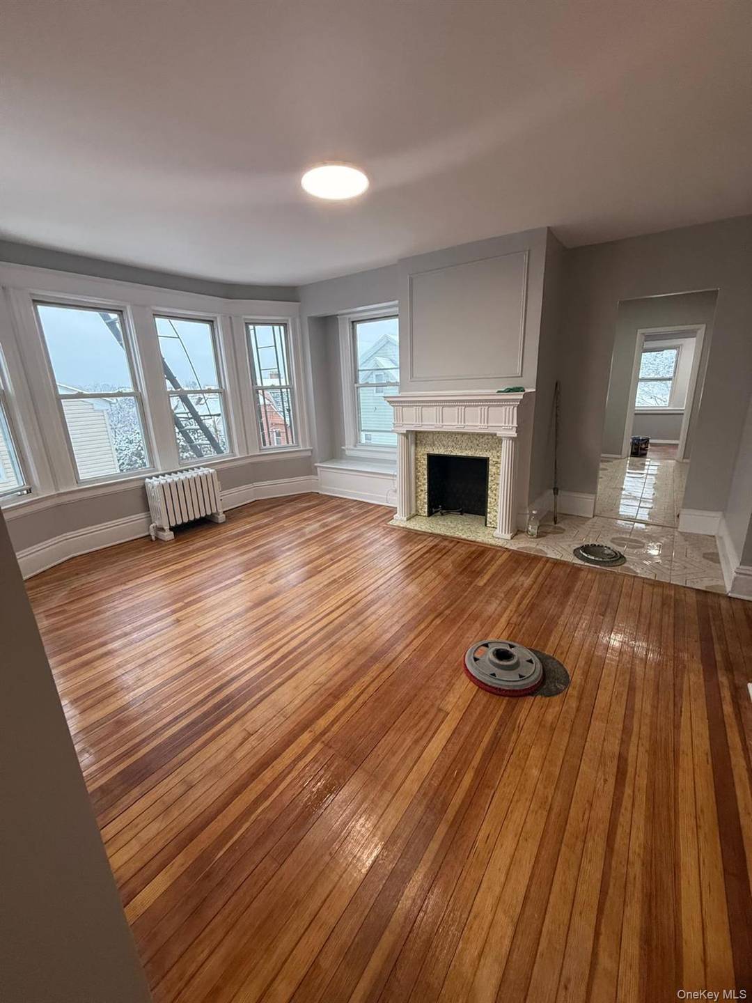 Spacious 3 bedroom, 1 bath apartment located on the 1st floor of a well maintained two family home.