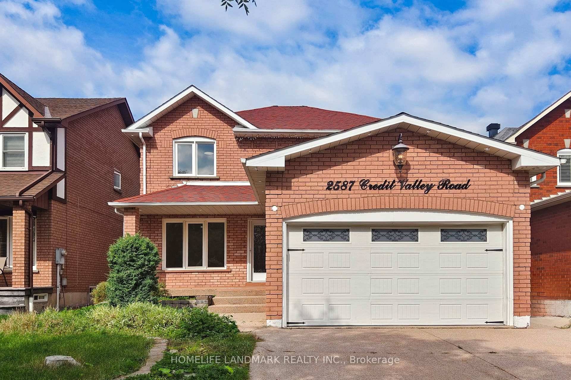 Desirable And Highly Sought After Family Friendly Erin Mills Location.
