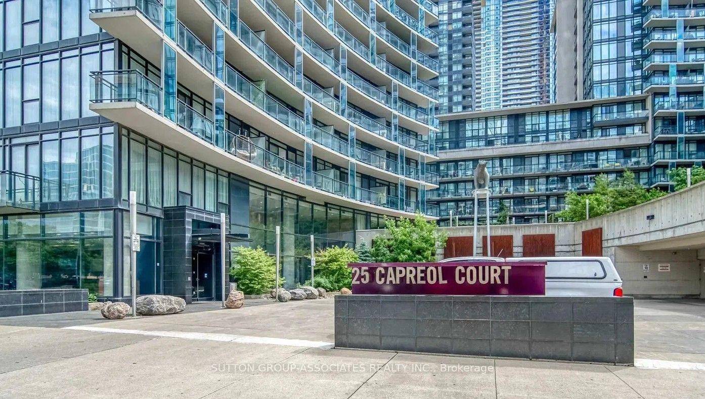 Fully furnished, Large Gorgeous 1 BEDROOM W STUDY BALCONY Corner Unit With Panoramic View Of The City And Lake in Downtown Toronto.