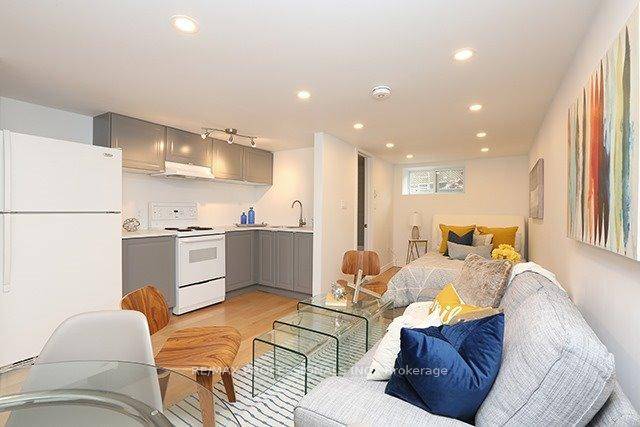 Don't Miss Out On This Cozy Unit !