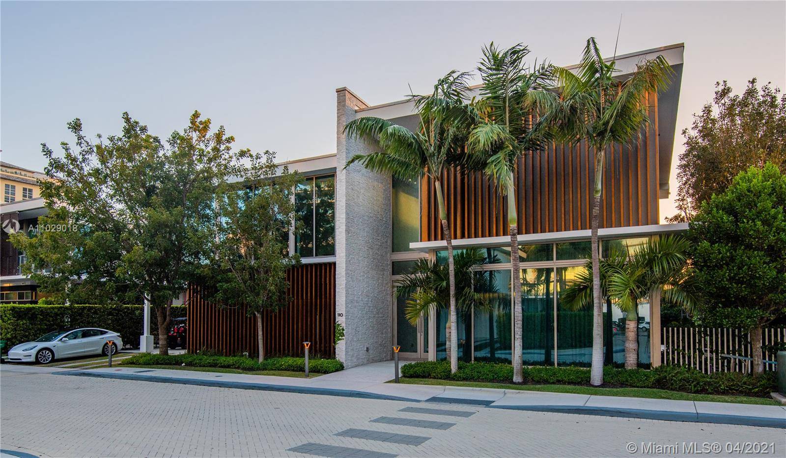 Do not miss the unique opportunity to own the largest one of a kind villa at Oceana Key Biscayne.