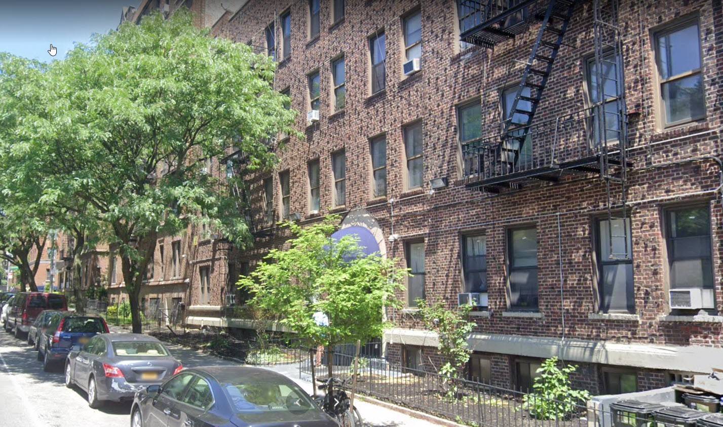 Welcome to the newest Crown Condominium development, the latest conversion to join the spectacularly vibrant neighborhood of Crown Heights !