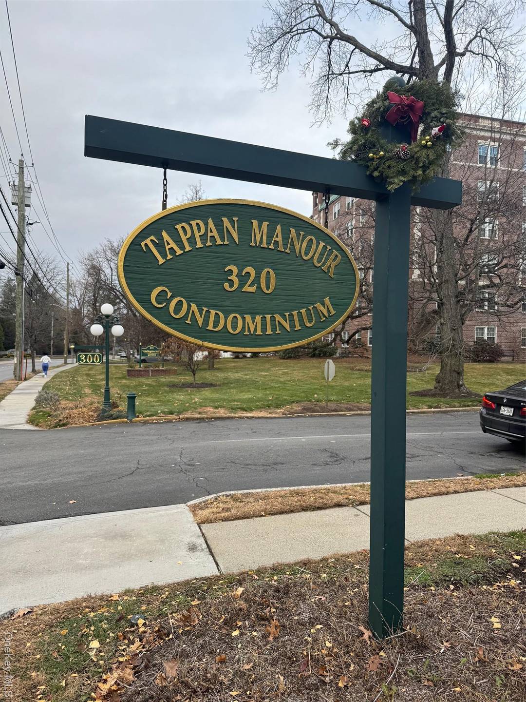 Welcome to Tappan Manour Condominium a vibrant, sought after community located in the heart of Tarrytown !
