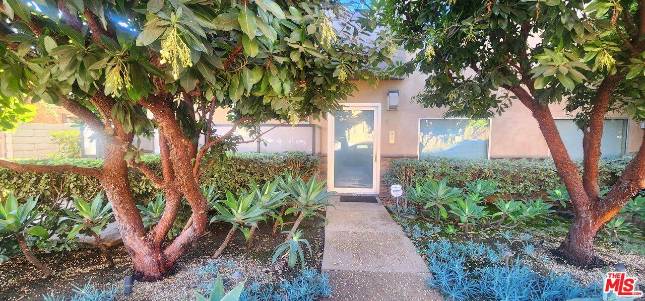 9008   Keith Ave 3BR Sunset Strip La
