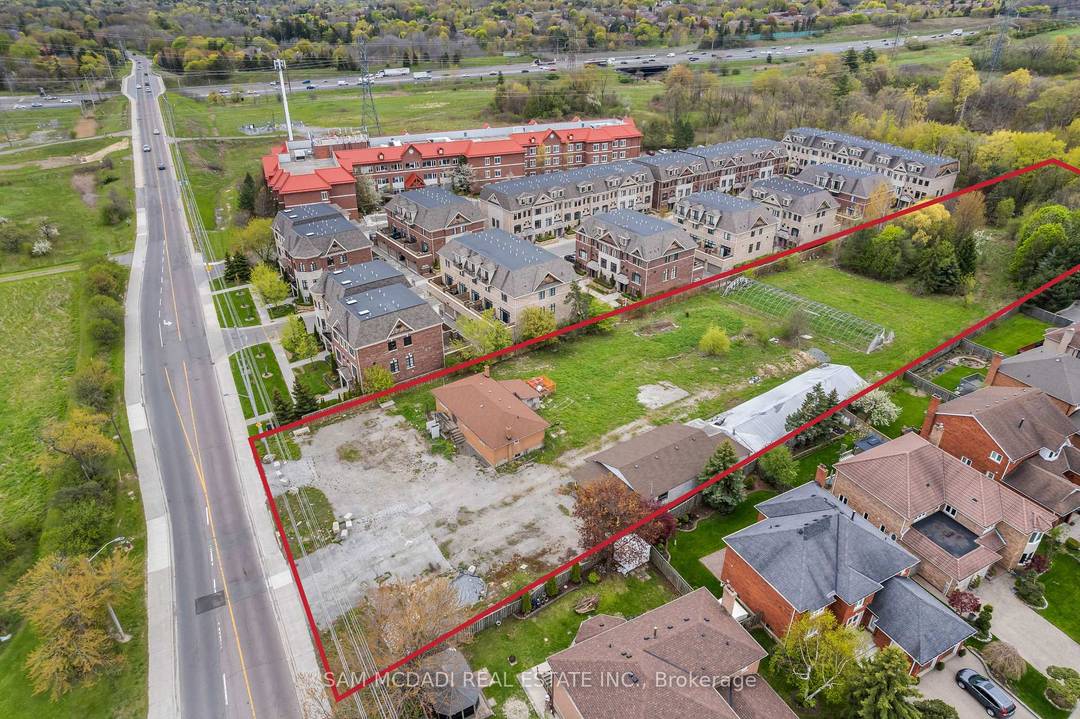 Presenting a rare and unique opportunity along prestigious Mississauga Road.