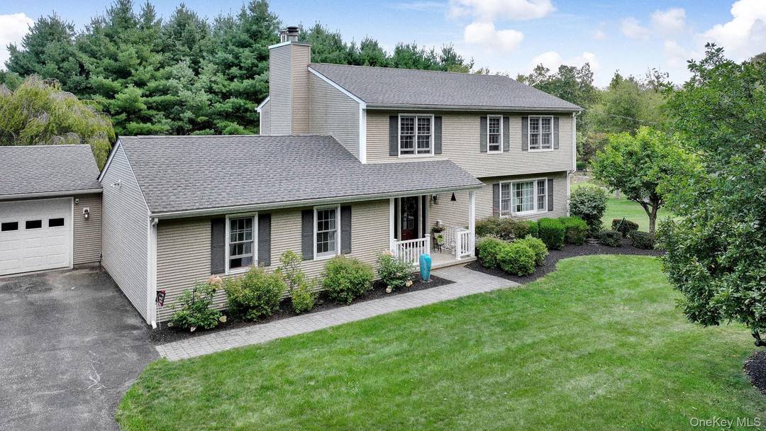 Welcome to 83 Little Collabar in Montgomery, NY.